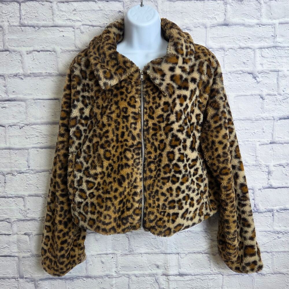Kendall & Kylie Small Faux-Fur Leopard Jacket with Pockets